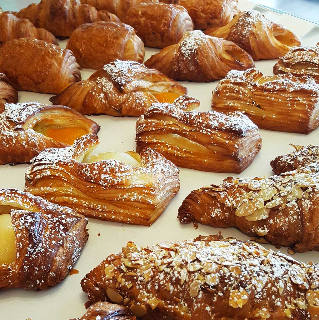 FRUIT CROISSANTS