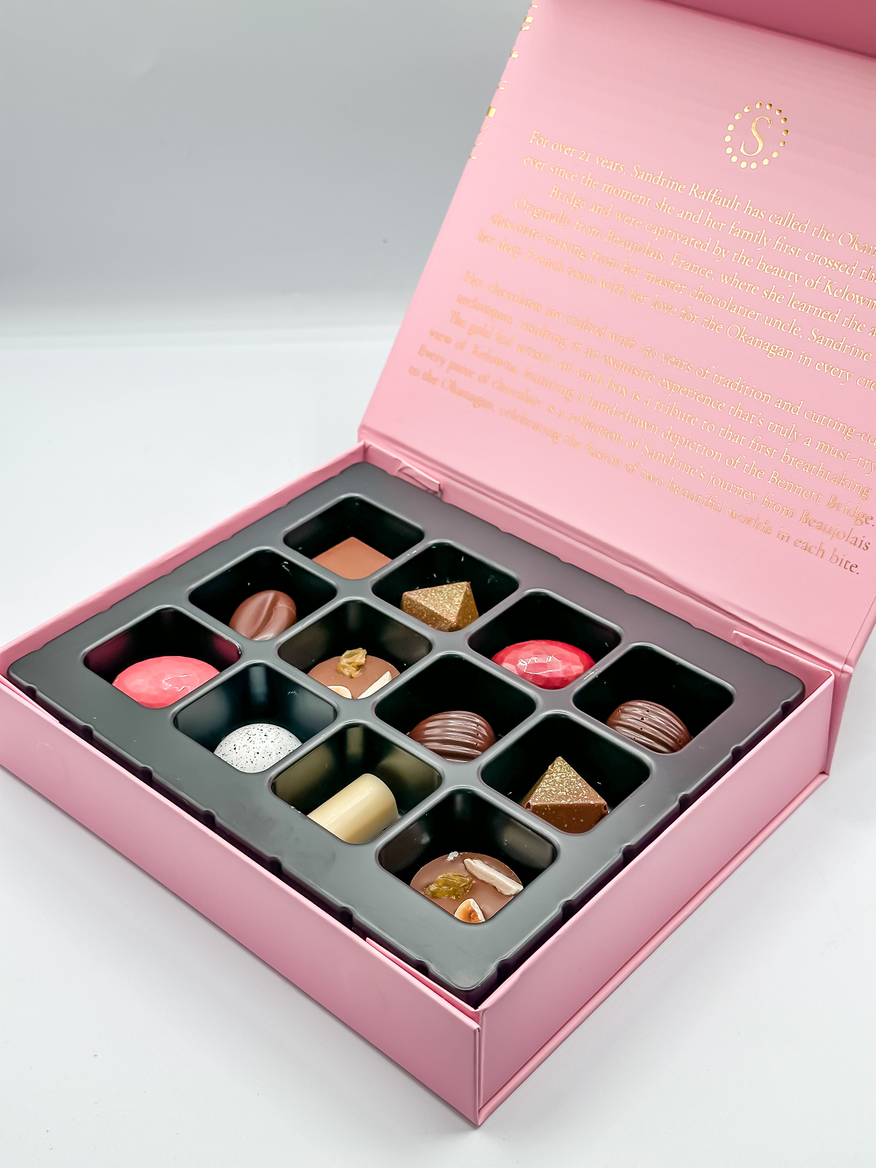 LUXURY 12 PC CHOCOLATE BOX