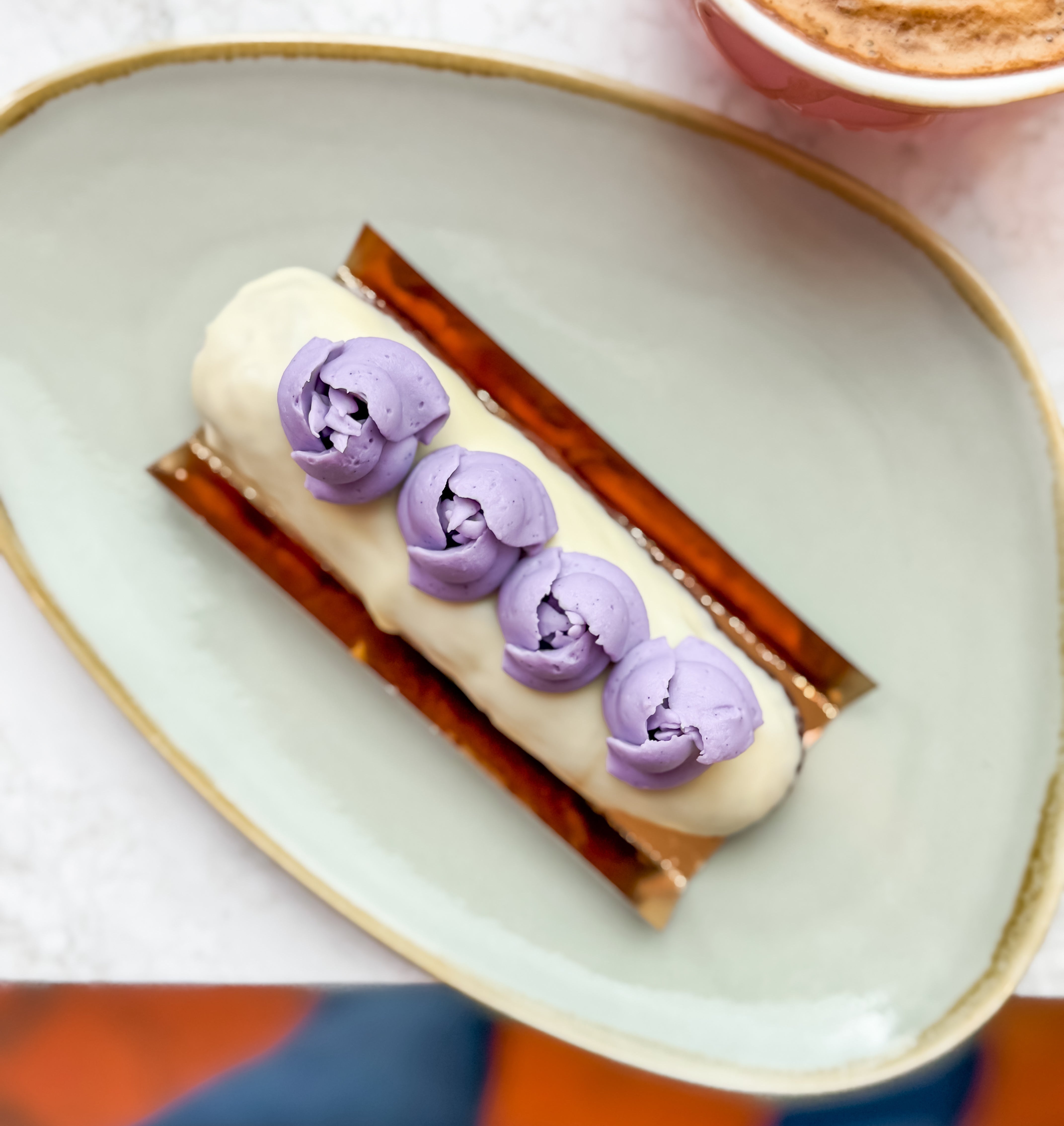 Vanilla Éclair with Chocolate Top
