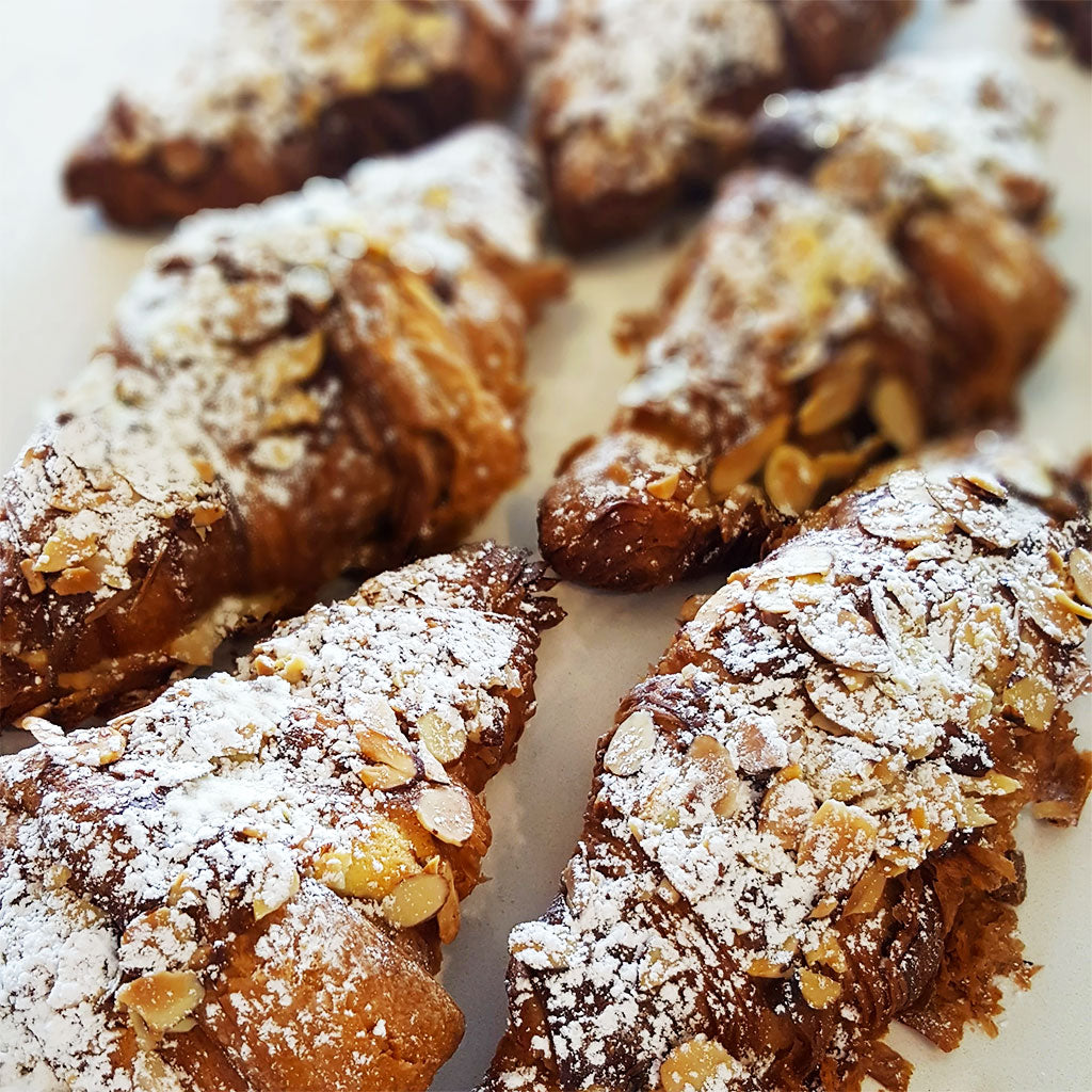 ALMOND & CHOC ALMOND CROISSANT